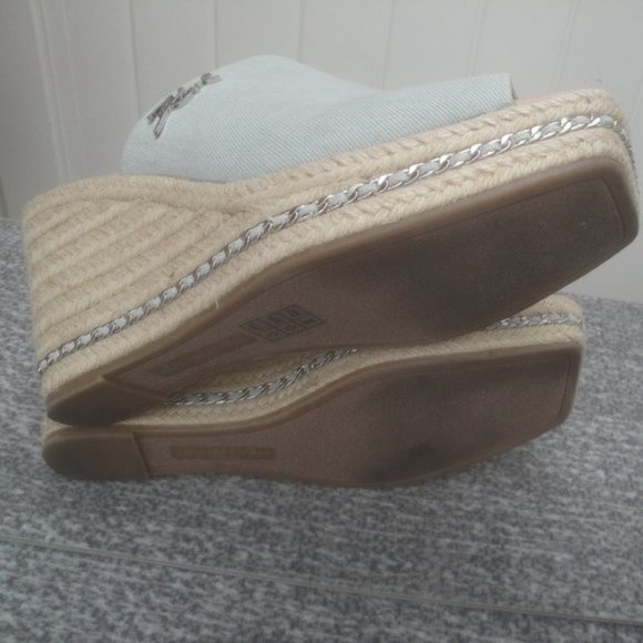 Karl Lagerfeld Paris Women's Corissa Slip on Espadrille Wedge Sandal 9.5M - Picture 9 of 9